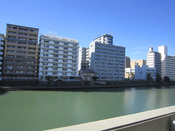 物件内観写真22　(室内からの展望)