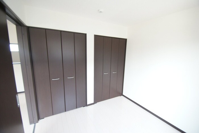 物件内観写真10　(居室)