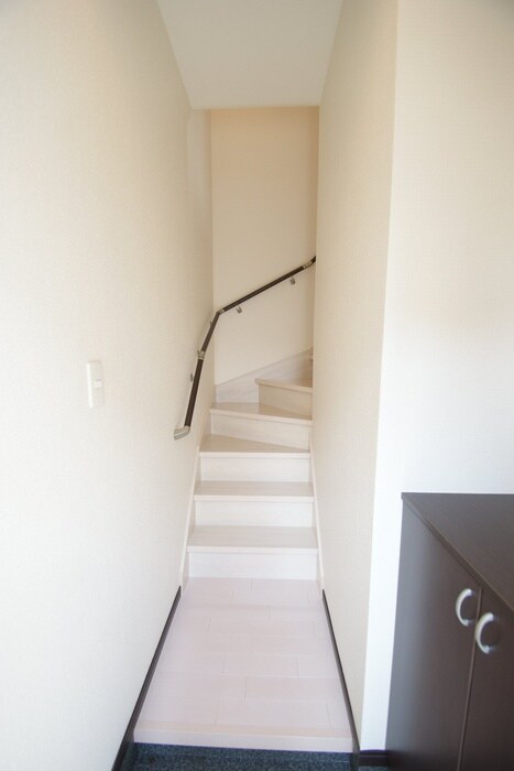 物件内観写真22　(玄関)