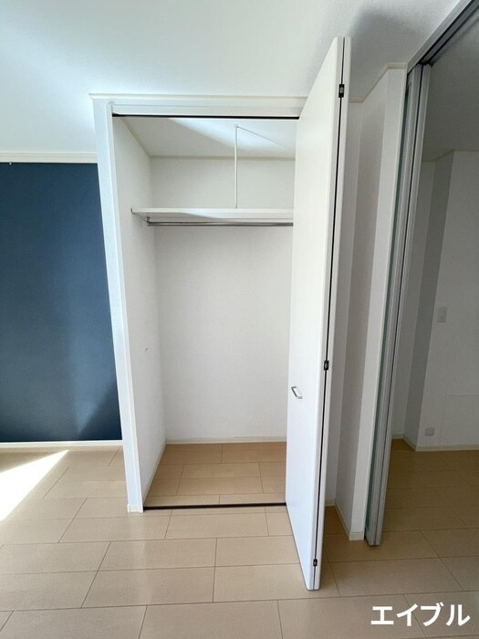 物件内観写真11　(収納)