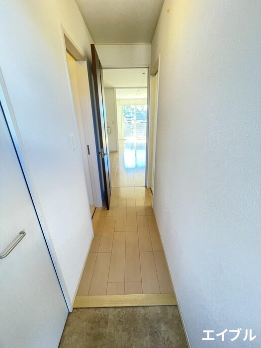 物件内観写真19　(玄関)