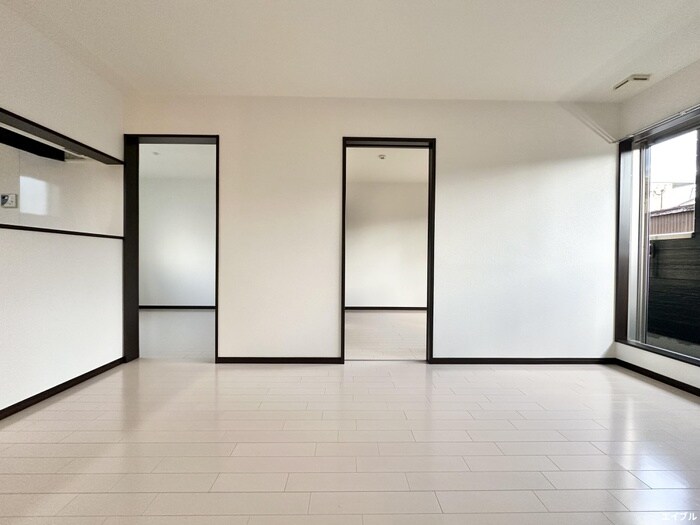 物件内観写真10　(収納)