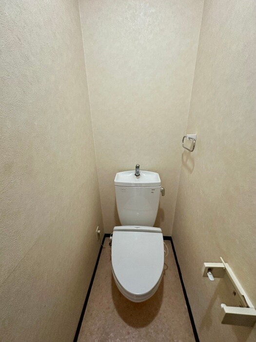 物件内観写真16　(トイレ)