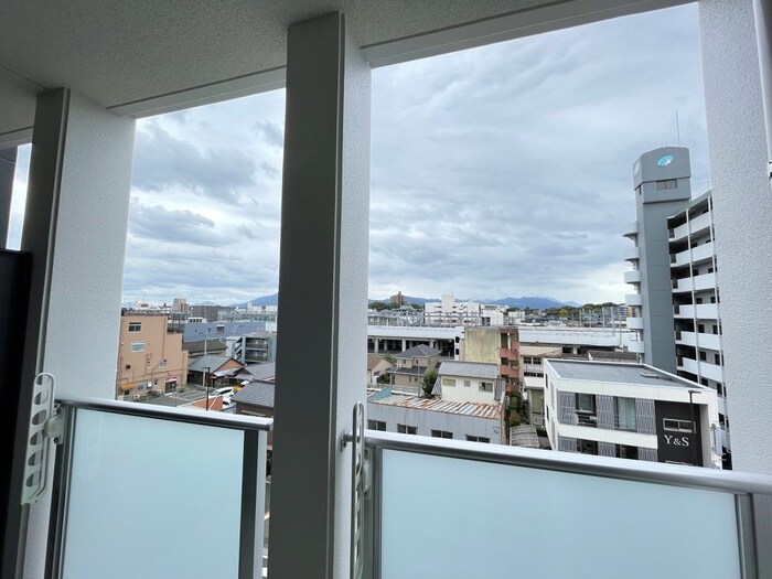 物件内観写真14　(室内からの展望)