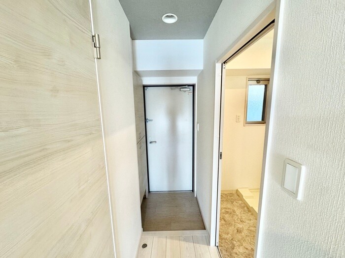 物件内観写真14　(玄関)