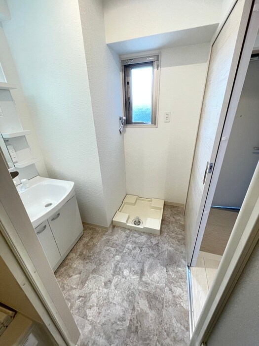 物件内観写真20　(洗濯機置場)