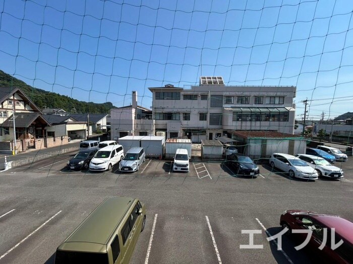 物件内観写真22　(室内からの展望)