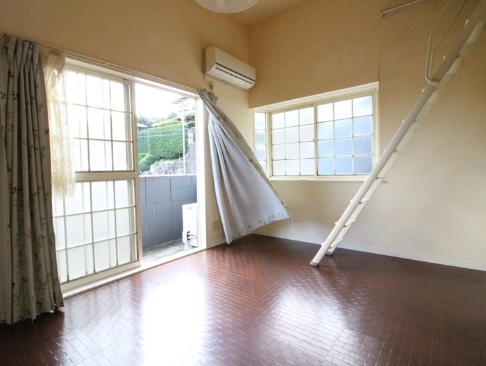 物件内観写真7　(居室)