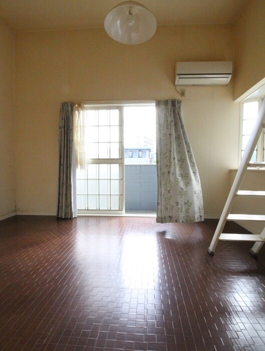 物件内観写真10　(居室)