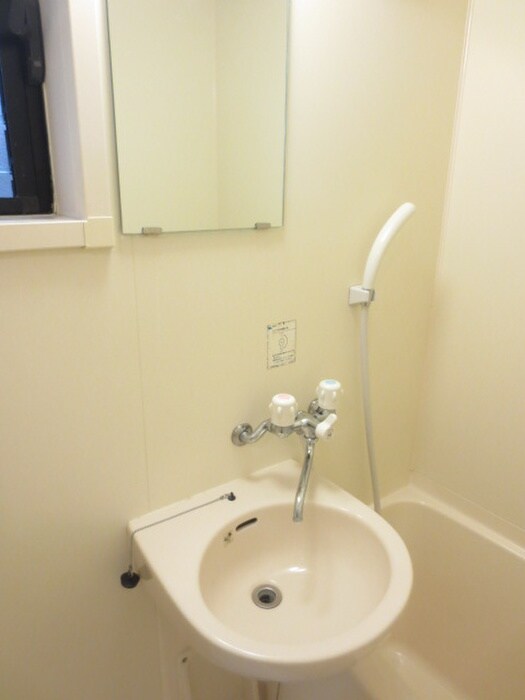 物件内観写真12　(洗面)