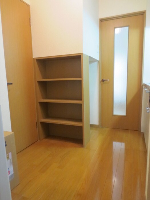 物件内観写真15　(廊下)