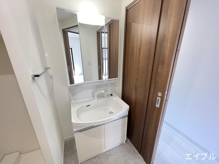 物件内観写真12　(洗面)