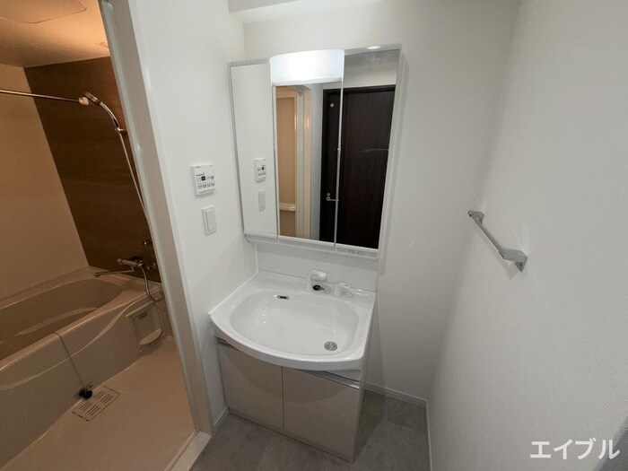 物件内観写真12　(洗面)