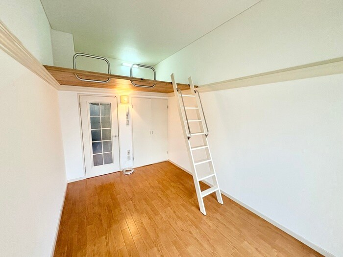 物件内観写真6　(居室)