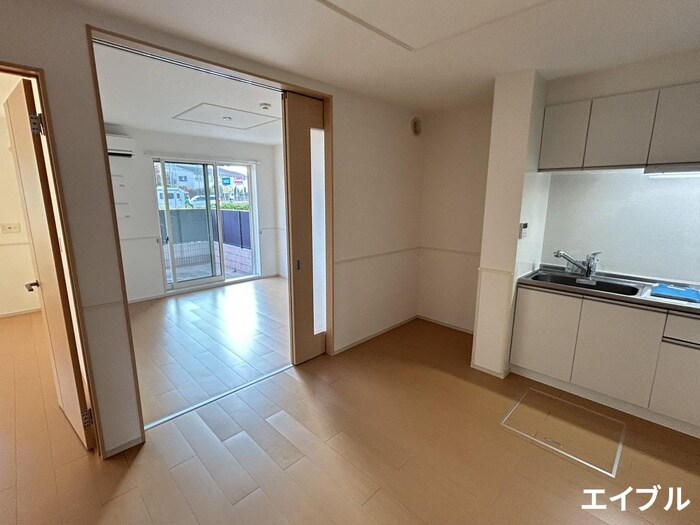 物件内観写真8　(居室)