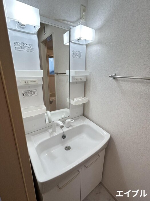 物件内観写真12　(洗面)