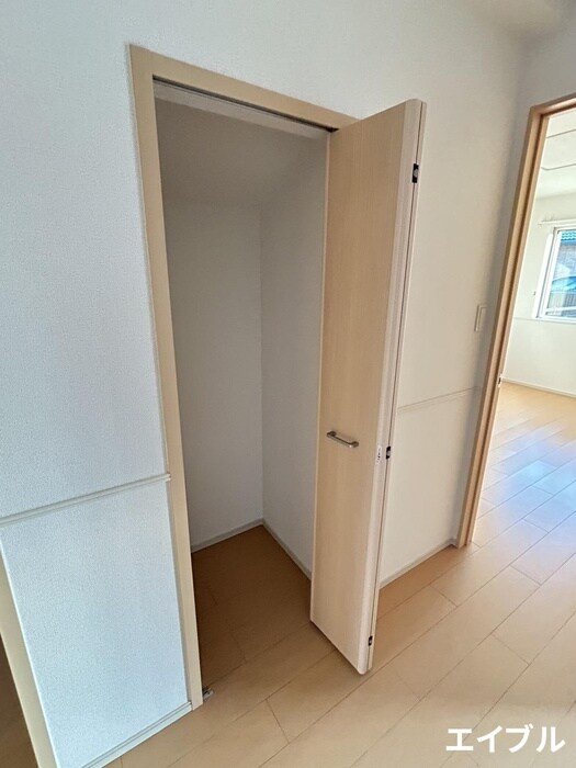 物件内観写真16　(収納)