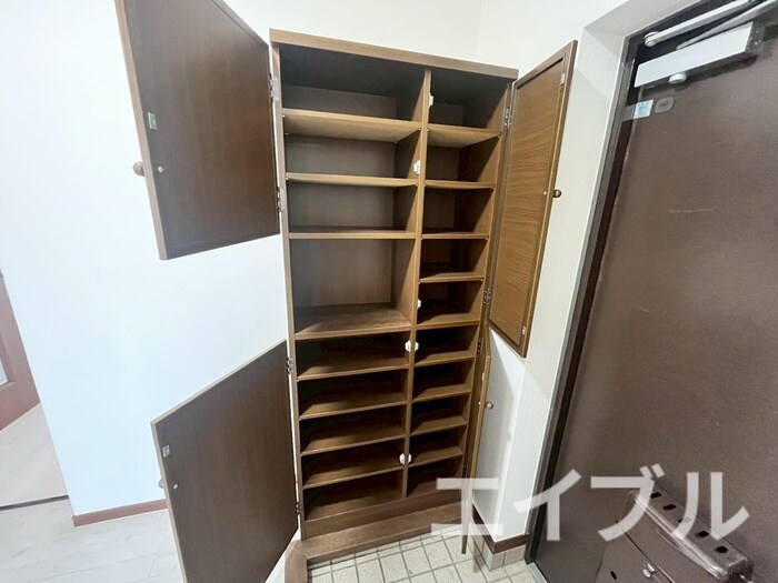 物件内観写真17　(靴箱)