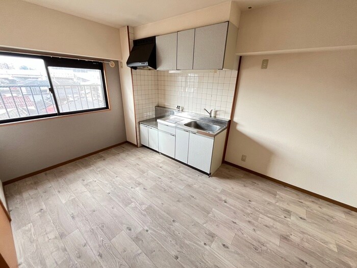 物件内観写真6　(居室)