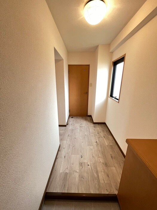 物件内観写真15　(廊下)