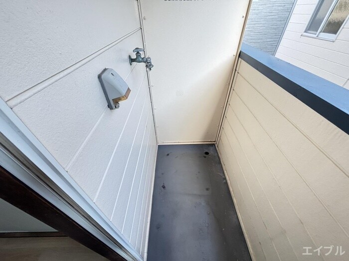 物件内観写真13　(洗濯機置場)