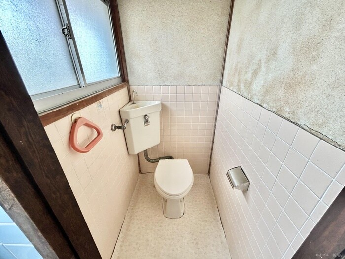 物件内観写真4　(トイレ)