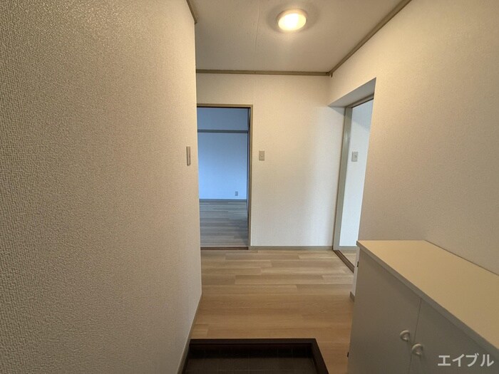 物件内観写真21　(廊下)