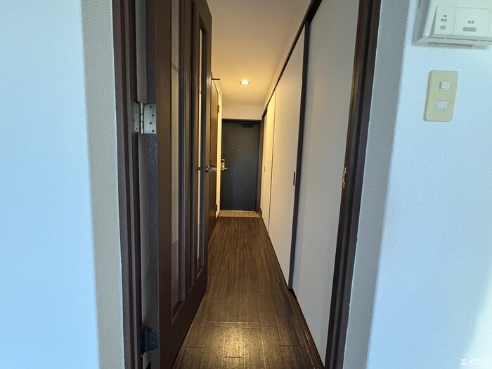 物件内観写真16　(廊下)