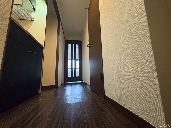 物件内観写真17　(廊下)