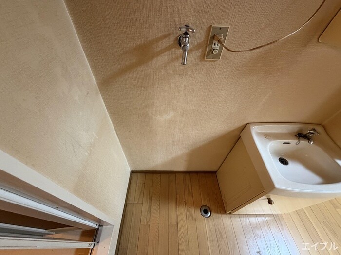 物件内観写真19　(洗濯機置場)