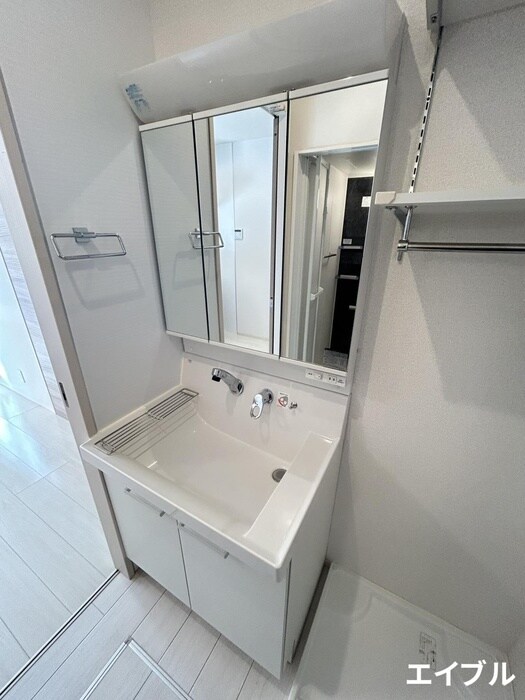 物件内観写真11　(洗面)