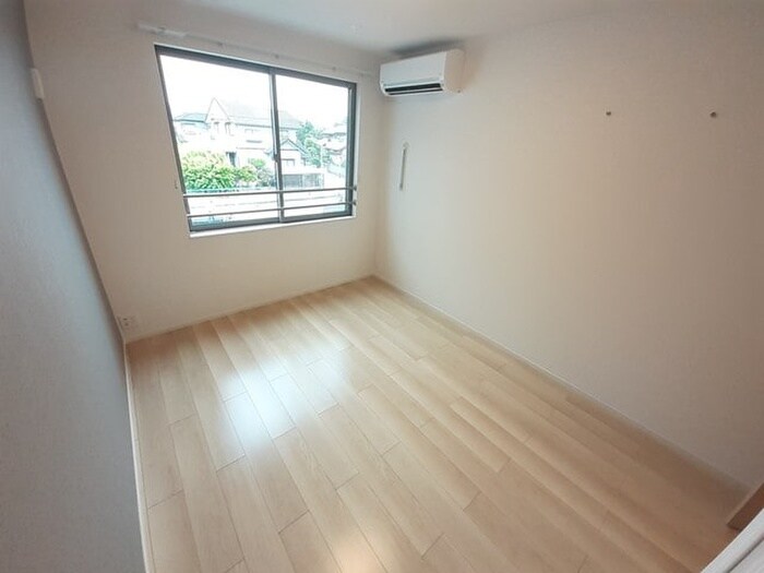 物件内観写真15　(居室)