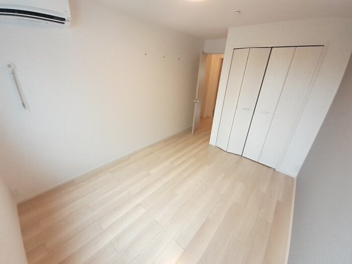 物件内観写真16　(居室)