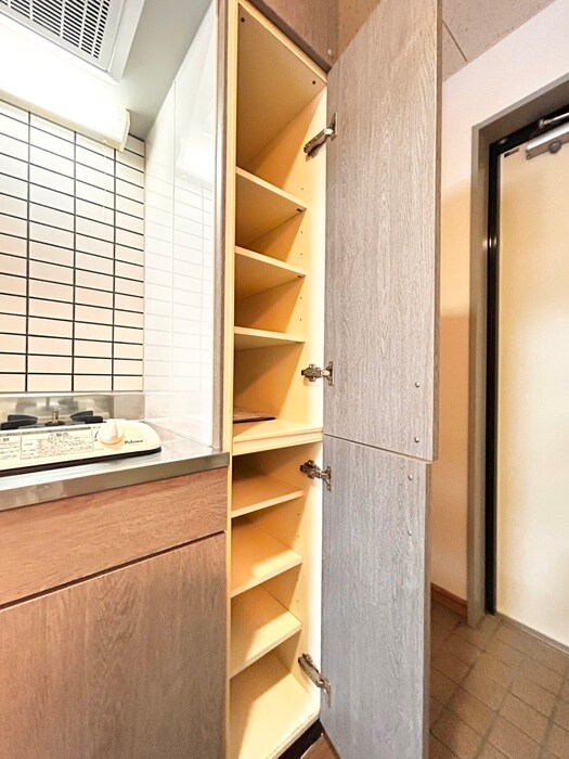 物件内観写真5　(靴箱)