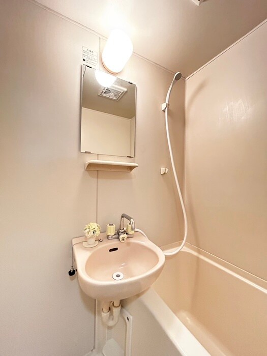 物件内観写真6　(洗面)