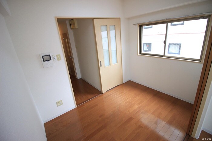 物件内観写真8　(居室)