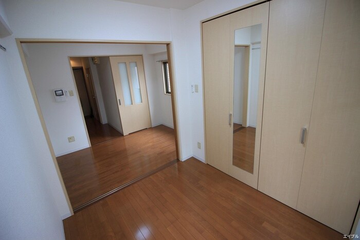 物件内観写真9　(居室)