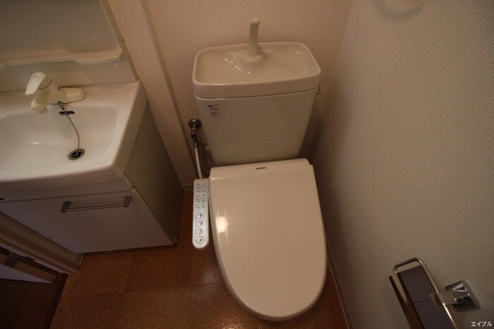 物件内観写真11　(トイレ)