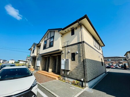ヴィラ弥生桜　C棟外観写真