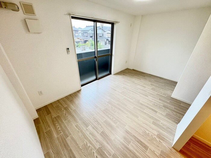 物件内観写真7　(居室)