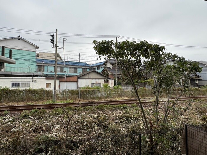 物件内観写真16　(室内からの展望)