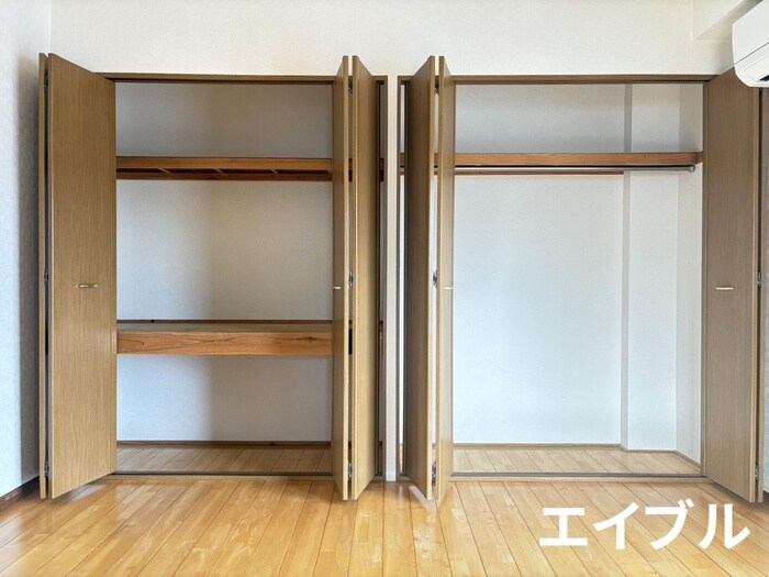 物件内観写真12　(収納)