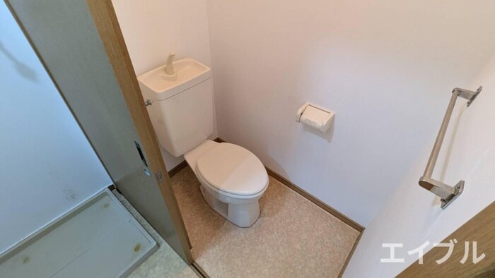 物件内観写真10　(トイレ)