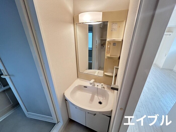 物件内観写真9　(洗面)