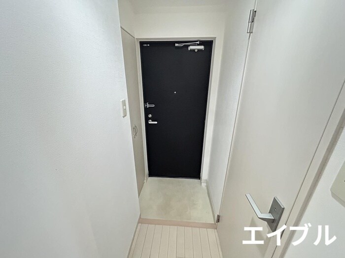 物件内観写真15　(玄関)