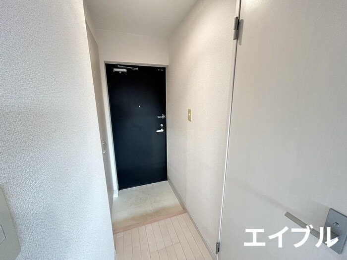 物件内観写真15　(玄関)