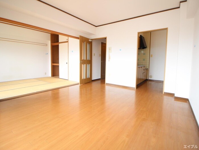 物件内観写真8　(居室)