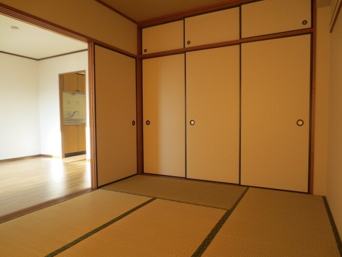 物件内観写真15　(居室)