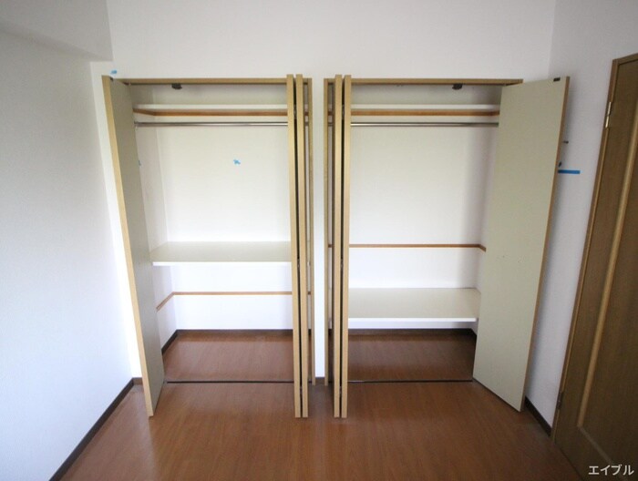 物件内観写真17　(収納)