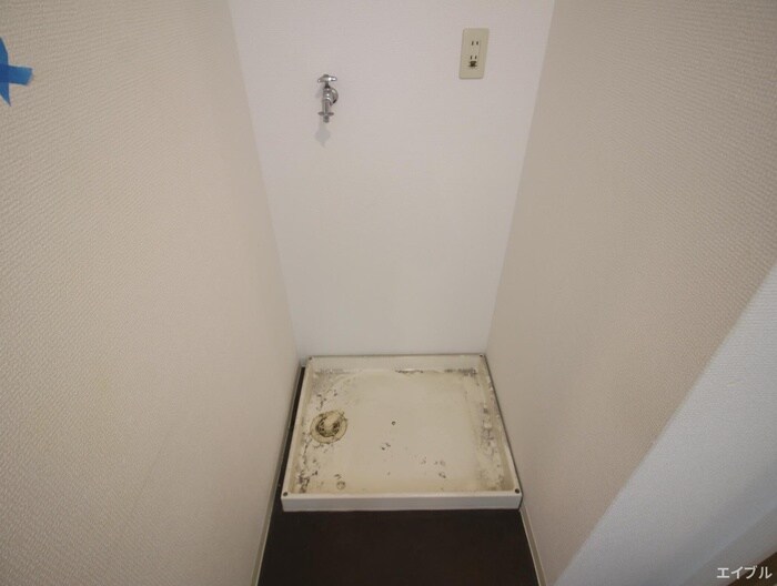 物件内観写真19　(洗濯機置場)